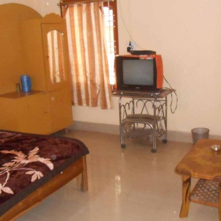 Kaziranga Rhino Guest House Hatikhuli ภายนอก รูปภาพ